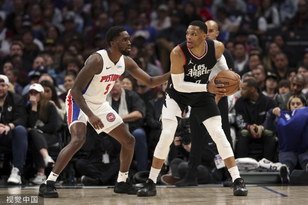 一步步跻身 一步步跻身